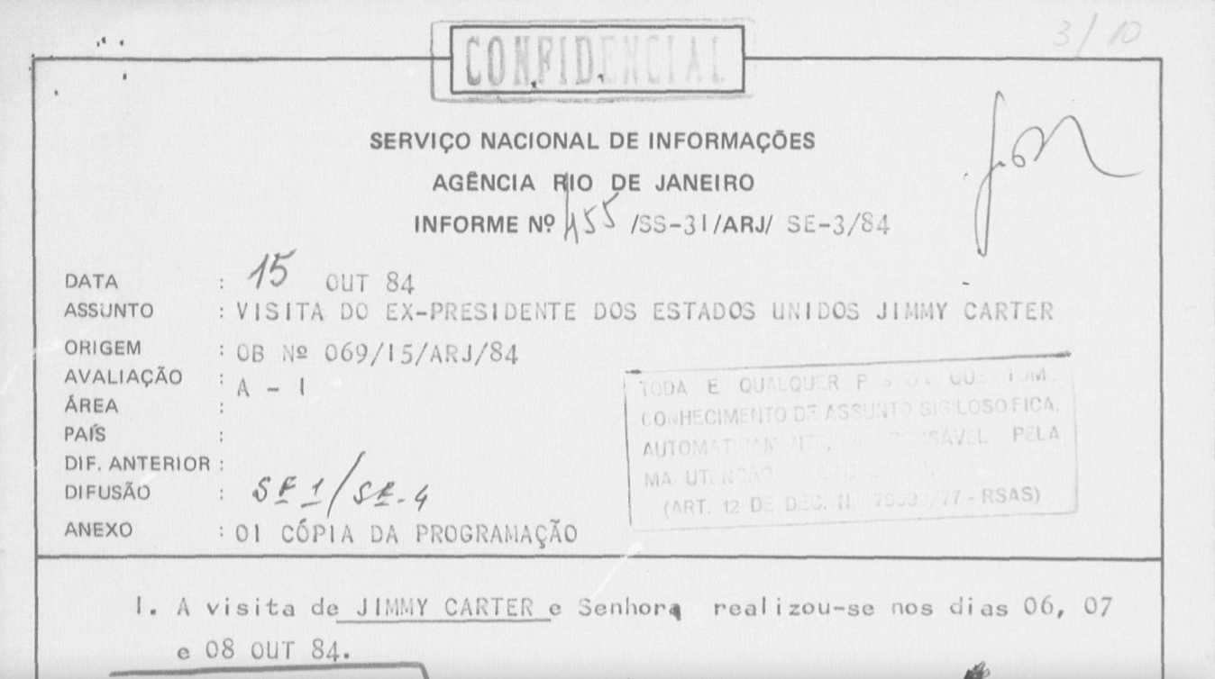 Documento do SNI tem 12 páginas. A foto é um extrato do documento, que tem 12 páginas no total.